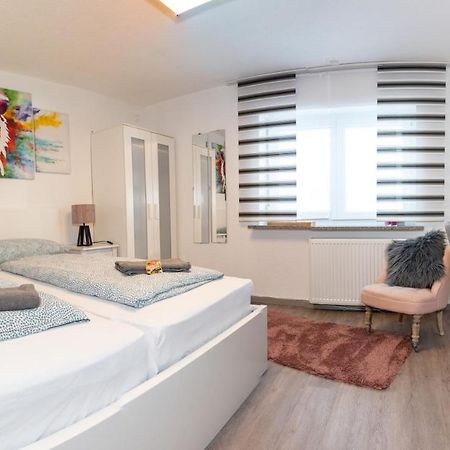 #3 Bequemes Zimmer Mit Pool Und Garten ميمنغن المظهر الخارجي الصورة
