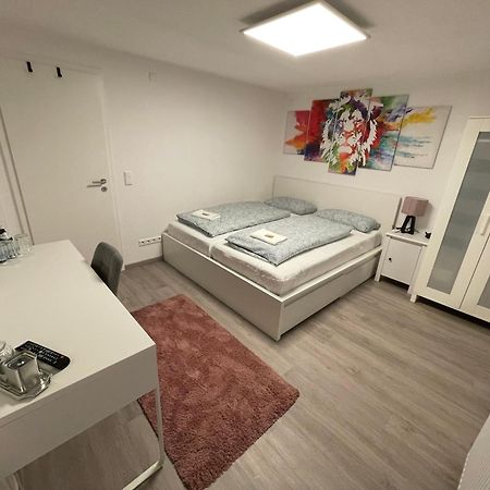 #3 Bequemes Zimmer Mit Pool Und Garten ميمنغن المظهر الخارجي الصورة