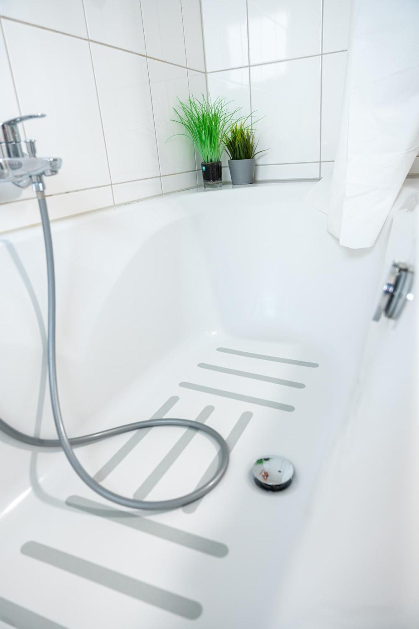 #3 Bequemes Zimmer Mit Pool Und Garten ميمنغن المظهر الخارجي الصورة