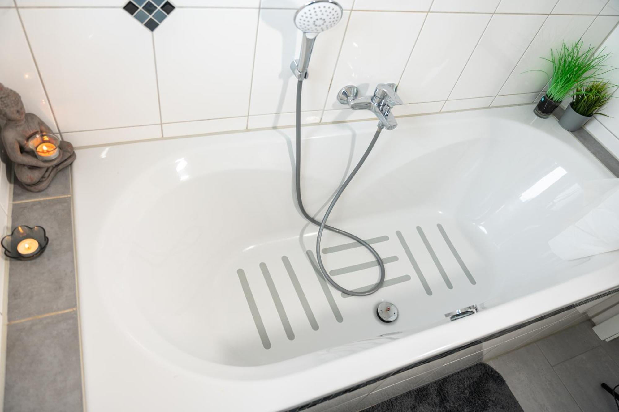 #3 Bequemes Zimmer Mit Pool Und Garten ميمنغن المظهر الخارجي الصورة
